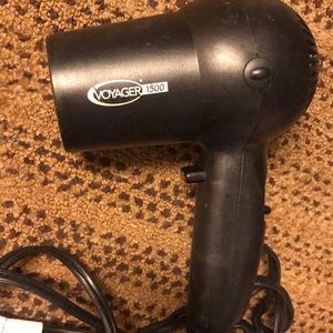 Voyager 1500 blow dryer